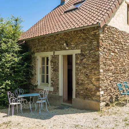 In Aquitaine With Garden, Cleaning Included * Chalais (Dordogne)